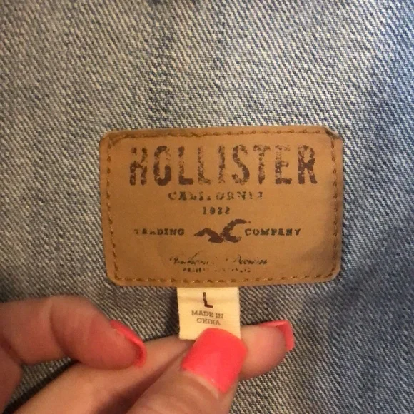 Hollister Denim Jacket - Picture 2 of 3
